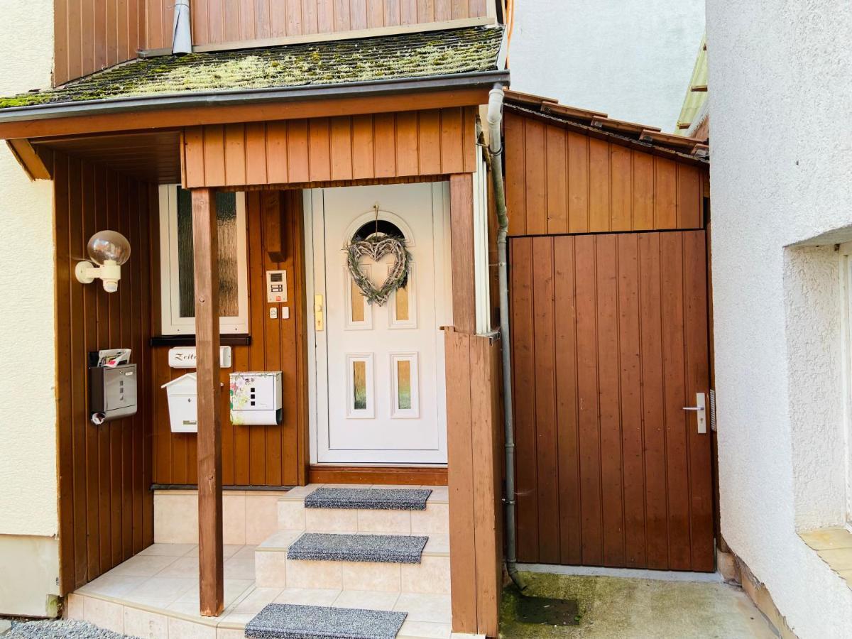 Apartment Emil Im Eg Mit Garten In Suhl Exterior foto